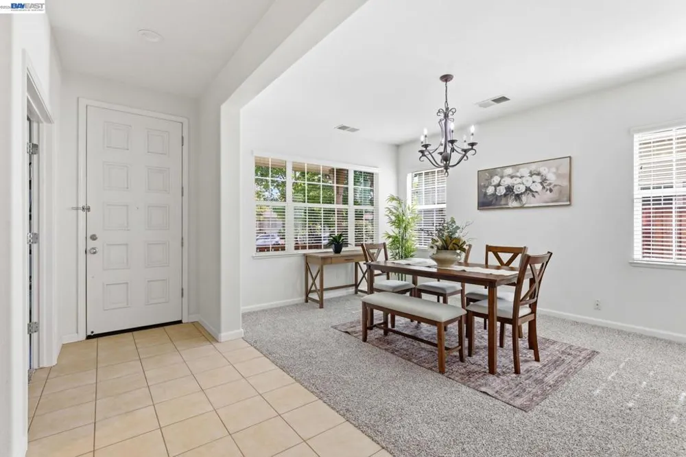 24 E Heritage Dr Mountain House, CA 95391