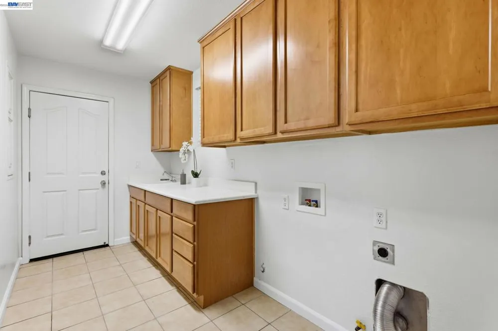 24 E Heritage Dr Mountain House, CA 95391