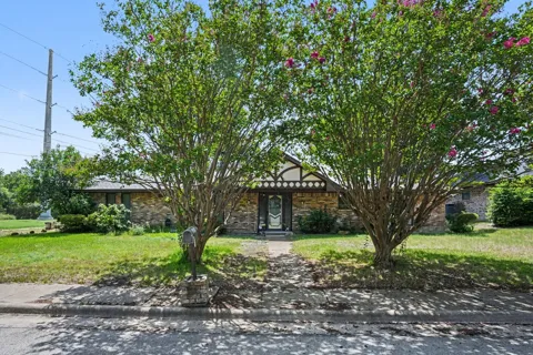 1215 Thunderbrook Drive
