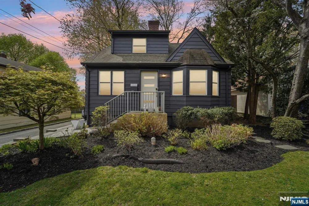 120 Gordon Avenue Tenafly, NJ 07670