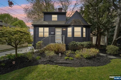 120 Gordon Avenue