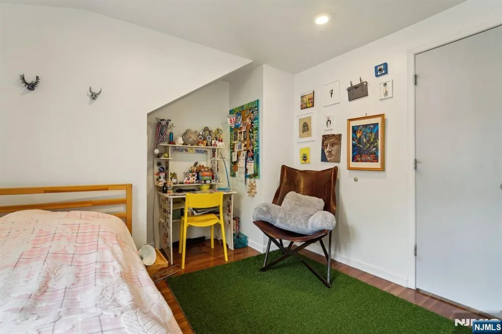 120 Gordon Avenue Tenafly, NJ 07670