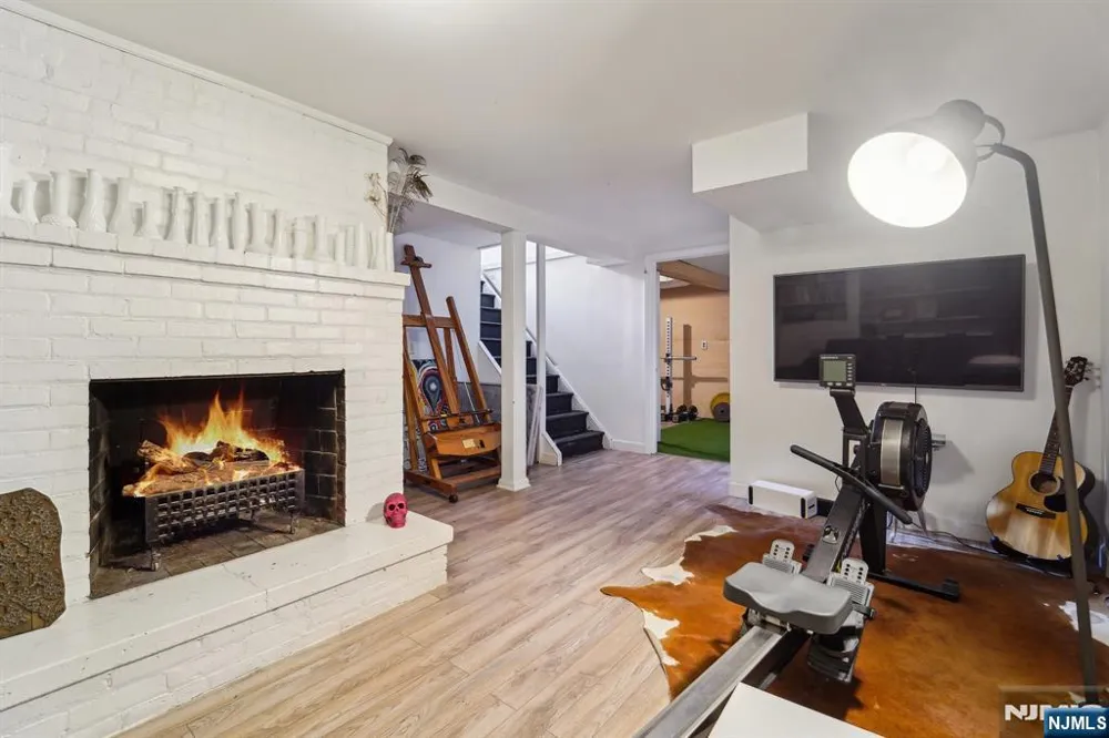 120 Gordon Avenue Tenafly, NJ 07670