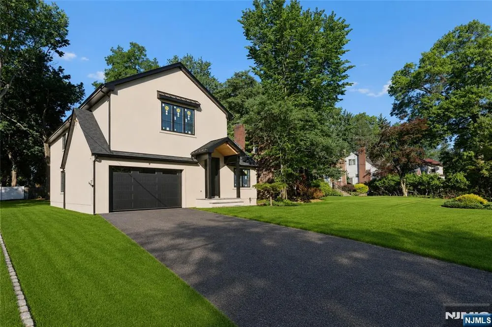 514 High Street Closter, NJ 07624