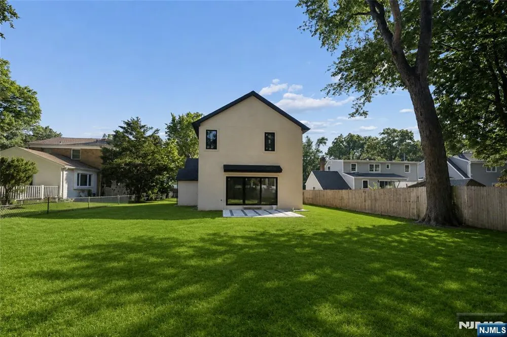 514 High Street Closter, NJ 07624