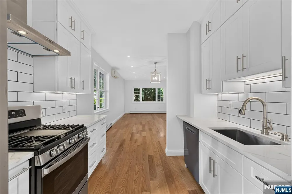 15 Morrissee Avenue Wallington, NJ 07057