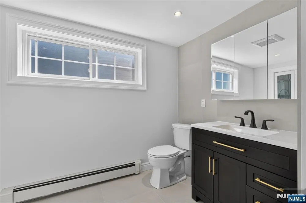 15 Morrissee Avenue Wallington, NJ 07057