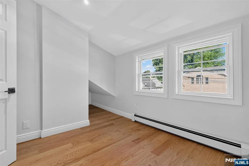 15 Morrissee Avenue Wallington, NJ 07057