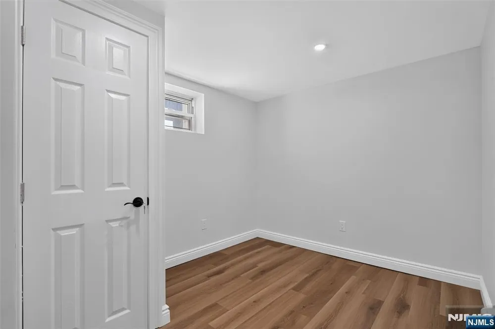 15 Morrissee Avenue Wallington, NJ 07057