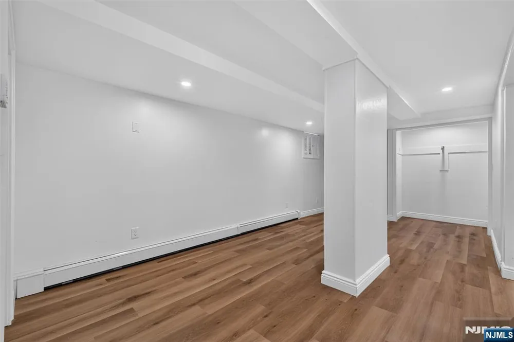 15 Morrissee Avenue Wallington, NJ 07057