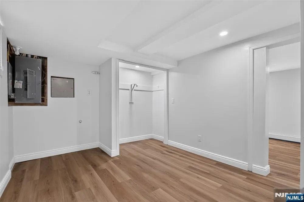 15 Morrissee Avenue Wallington, NJ 07057