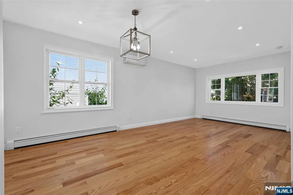 15 Morrissee Avenue Wallington, NJ 07057