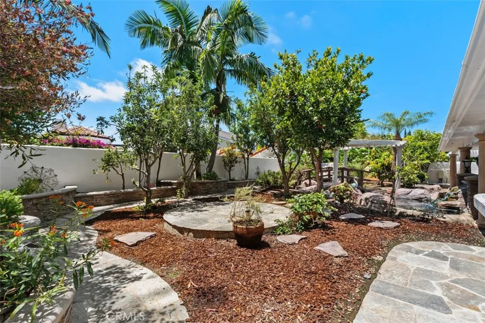 16611 Graham Huntington Beach, CA 92649