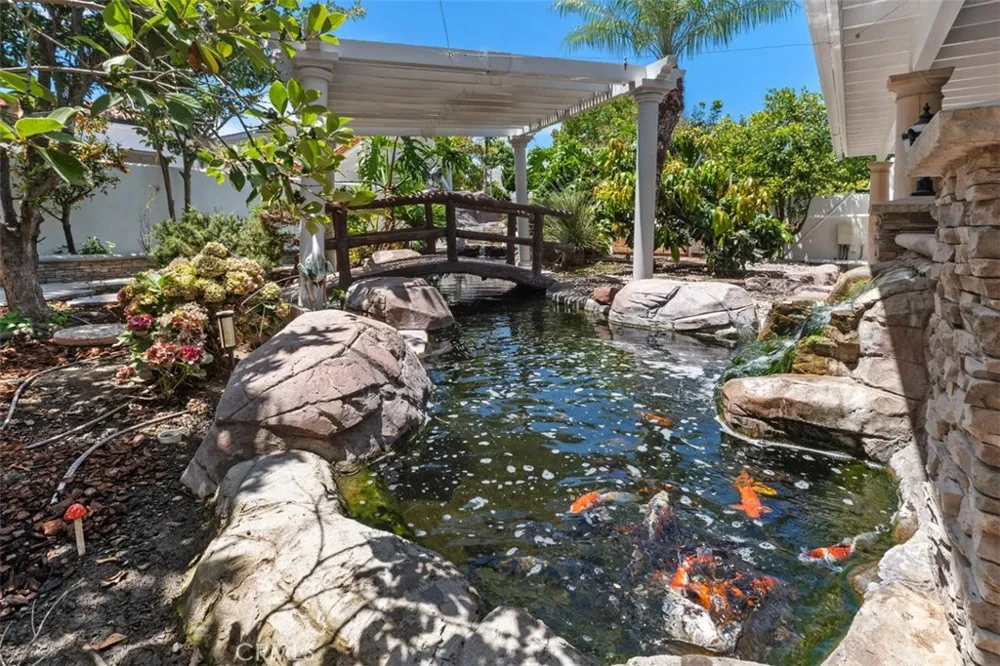 16611 Graham Huntington Beach, CA 92649