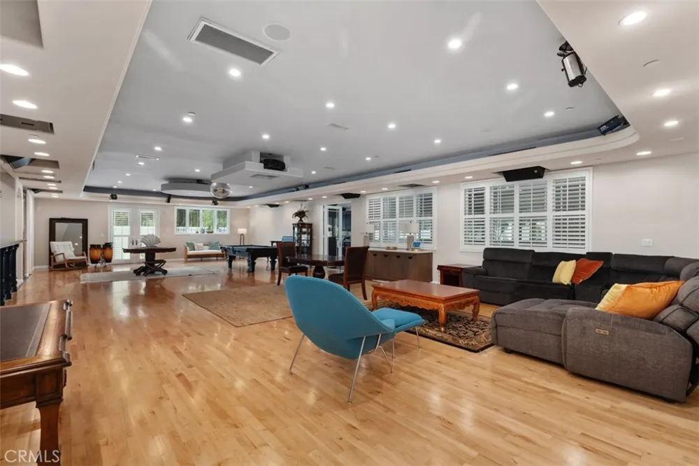 16611 Graham Huntington Beach, CA 92649