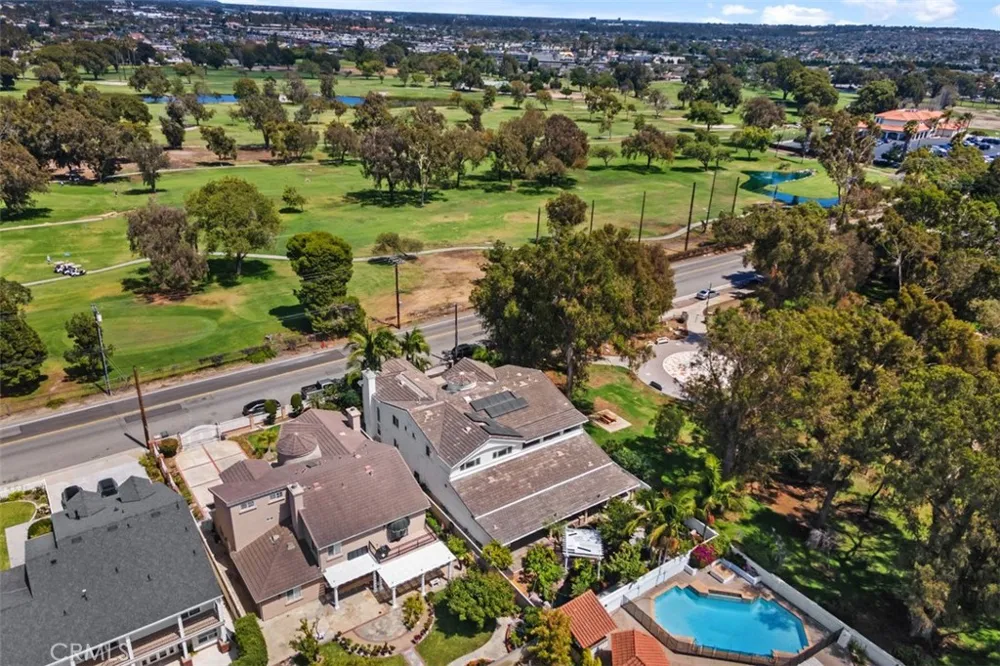 16611 Graham Huntington Beach, CA 92649
