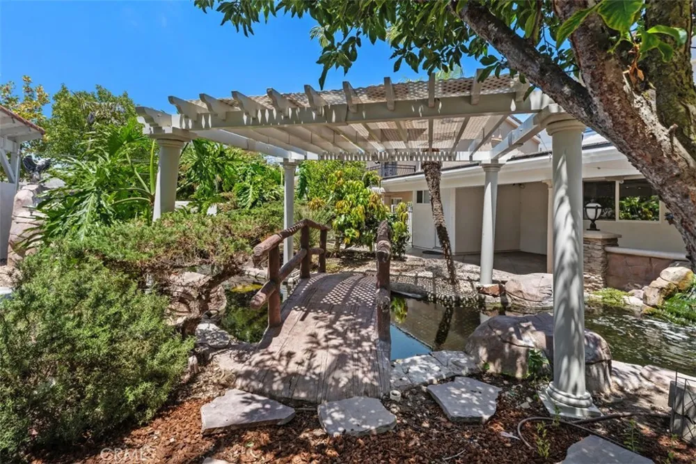 16611 Graham Huntington Beach, CA 92649