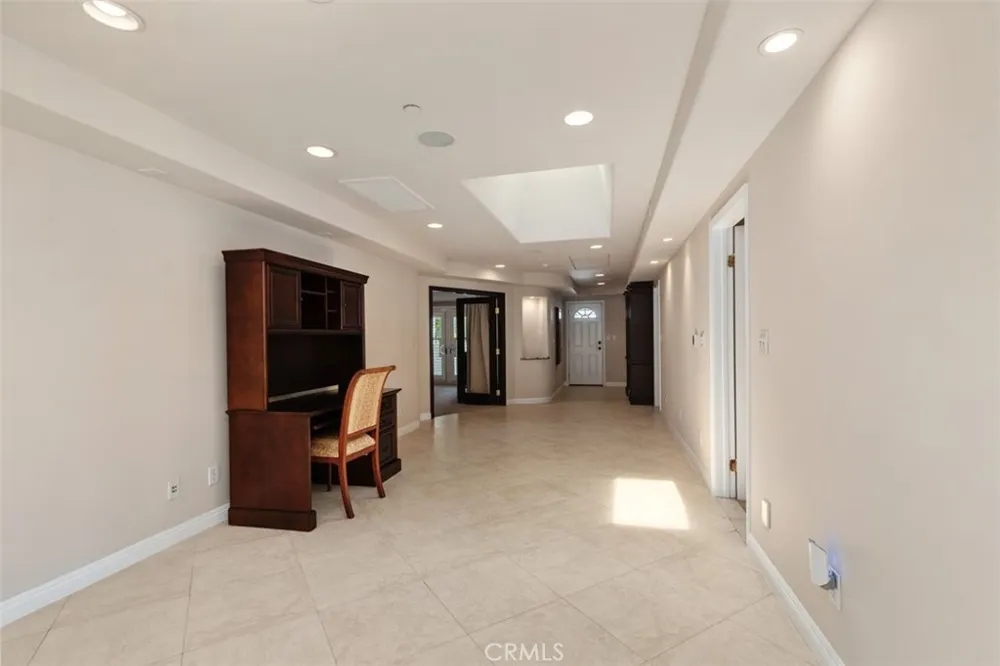 16611 Graham Huntington Beach, CA 92649