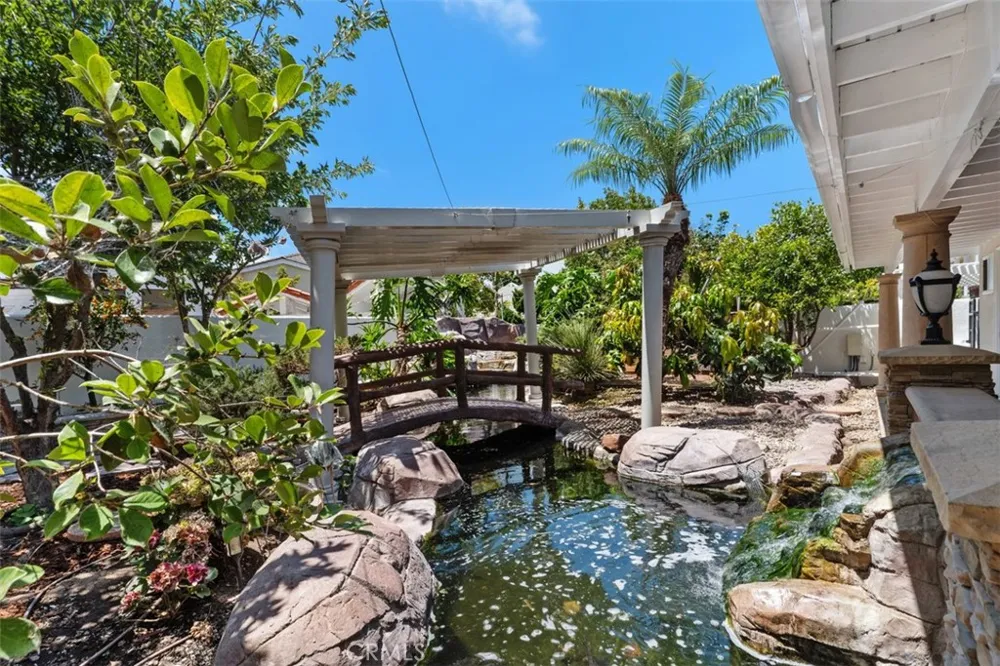 16611 Graham Huntington Beach, CA 92649