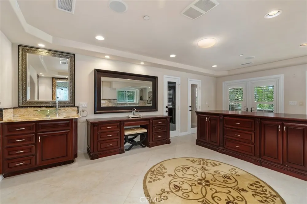 16611 Graham Huntington Beach, CA 92649