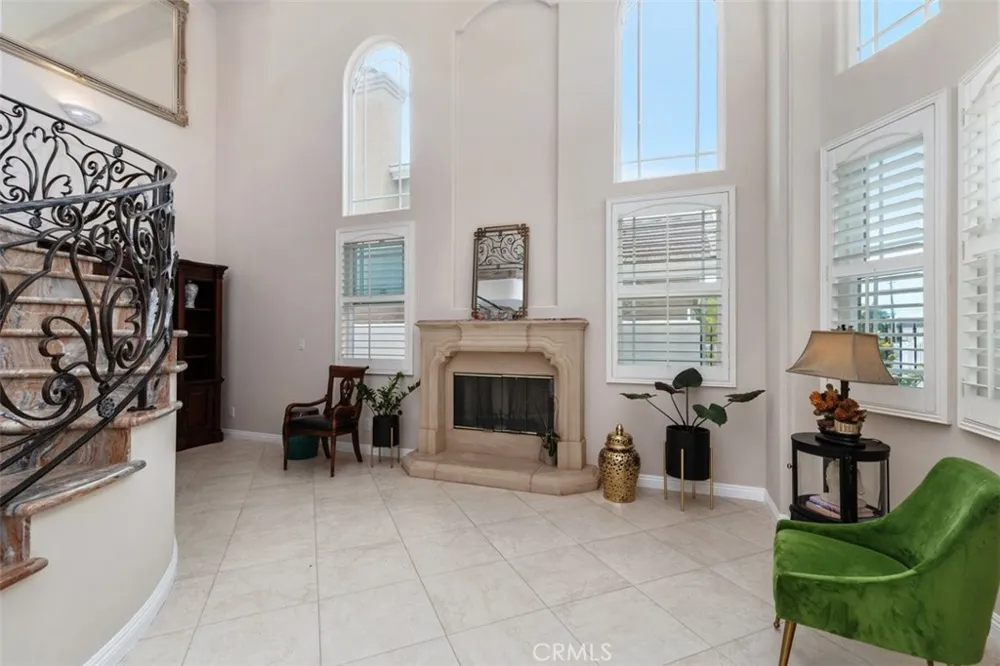 16611 Graham Huntington Beach, CA 92649