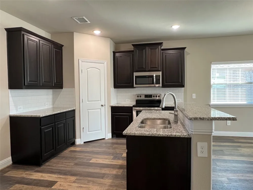 639 Comal Drive Crandall, TX 75114