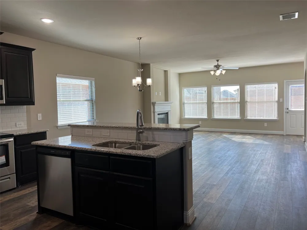 639 Comal Drive Crandall, TX 75114
