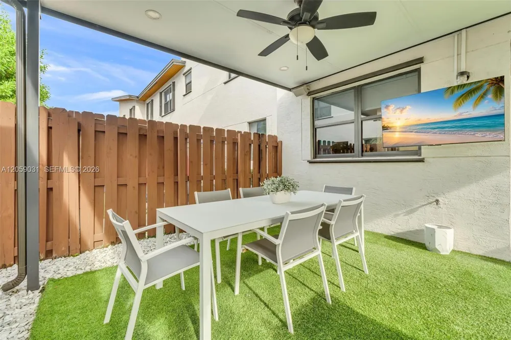 10533 NW 78th Ter Doral, FL 33178