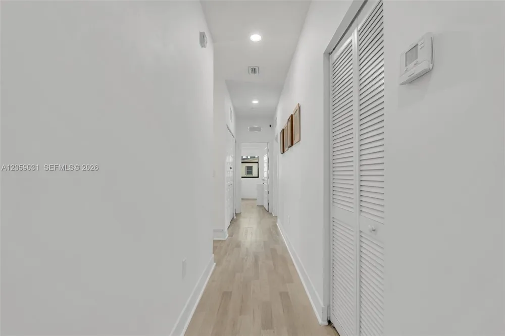 10533 NW 78th Ter Doral, FL 33178