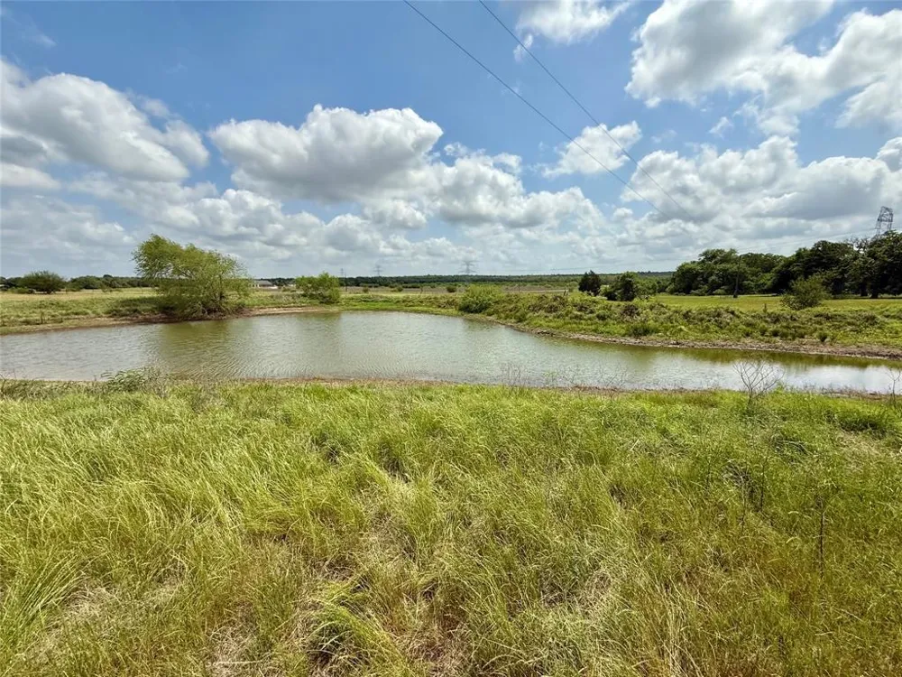 County Line Rd Elgin, TX 78621