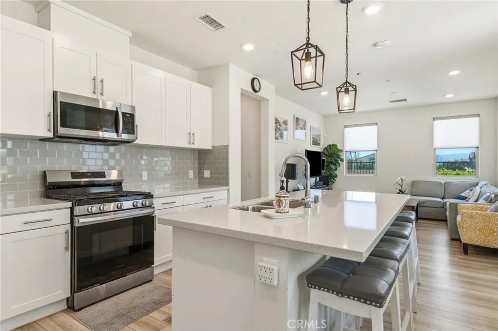 3560 E Peckham Paseo #1 Ontario, CA 91761