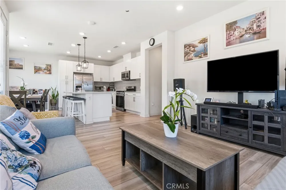 3560 E Peckham Paseo #1 Ontario, CA 91761