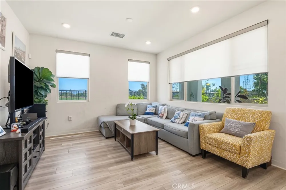 3560 E Peckham Paseo #1 Ontario, CA 91761