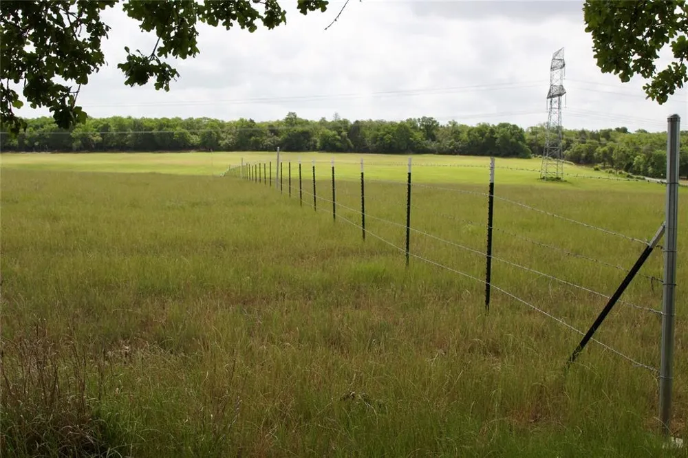 County Line Rd Elgin, TX 78621