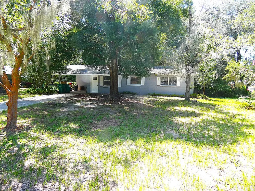 106 WILLARD AVENUE Fruitland Park, FL 34731