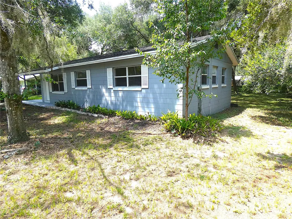 106 WILLARD AVENUE Fruitland Park, FL 34731