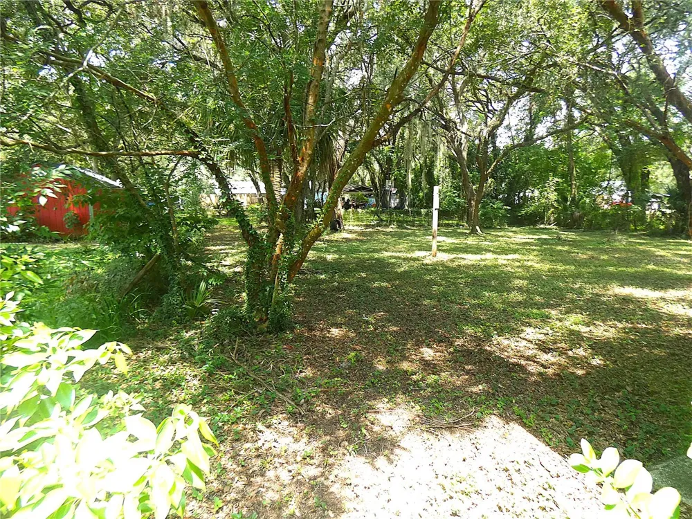 106 WILLARD AVENUE Fruitland Park, FL 34731