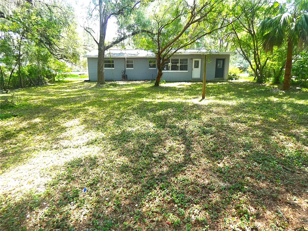 106 WILLARD AVENUE Fruitland Park, FL 34731