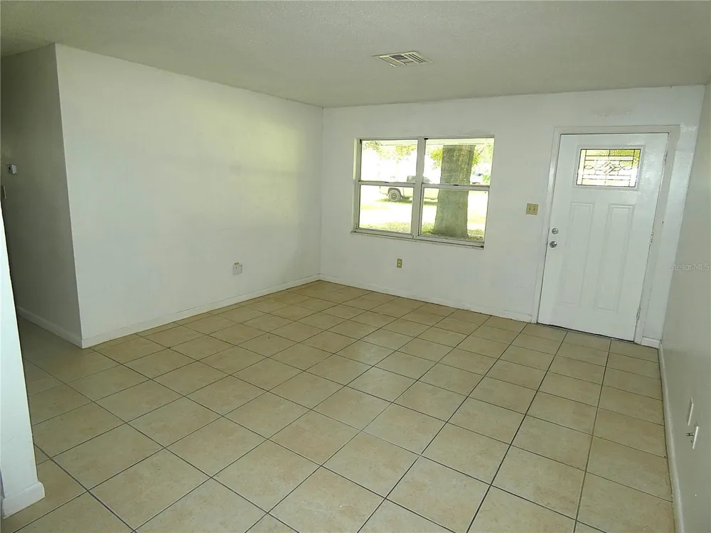 106 WILLARD AVENUE Fruitland Park, FL 34731