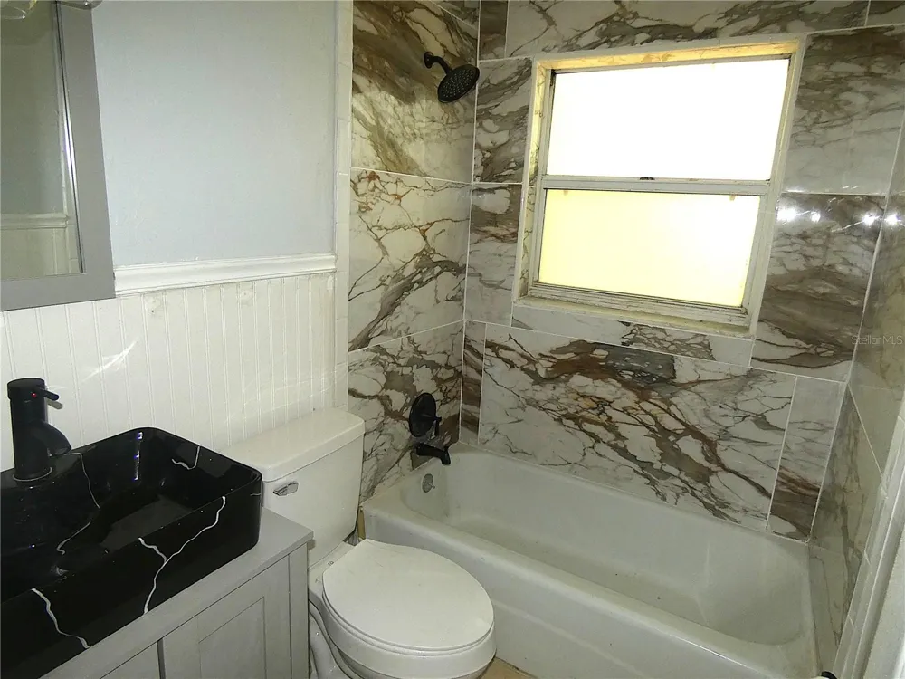 106 WILLARD AVENUE Fruitland Park, FL 34731