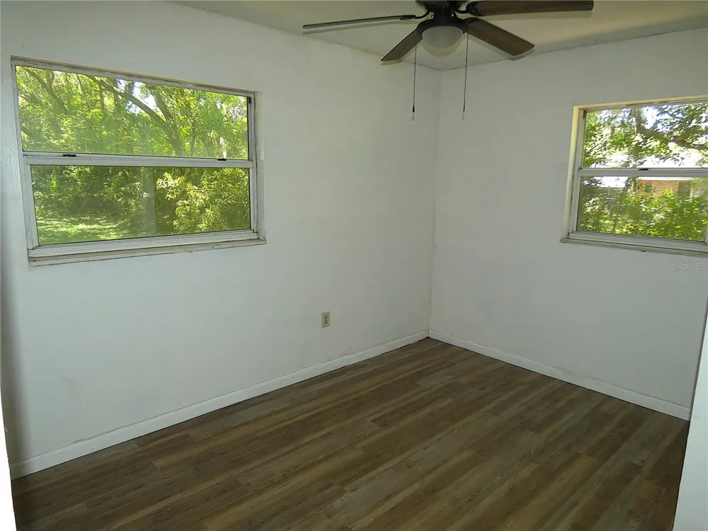 106 WILLARD AVENUE Fruitland Park, FL 34731
