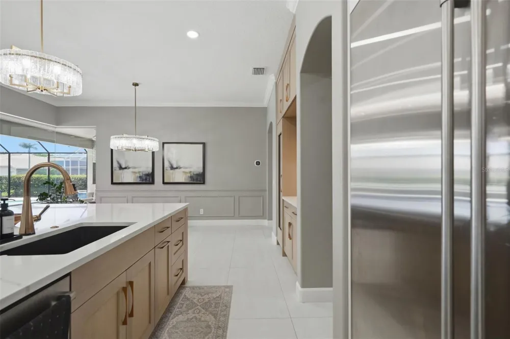 4618 AVENUE LONGCHAMPS Lutz, FL 33558