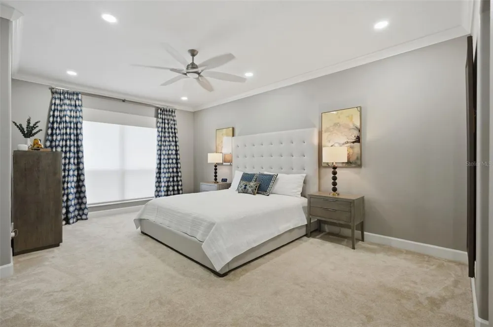 4618 AVENUE LONGCHAMPS Lutz, FL 33558