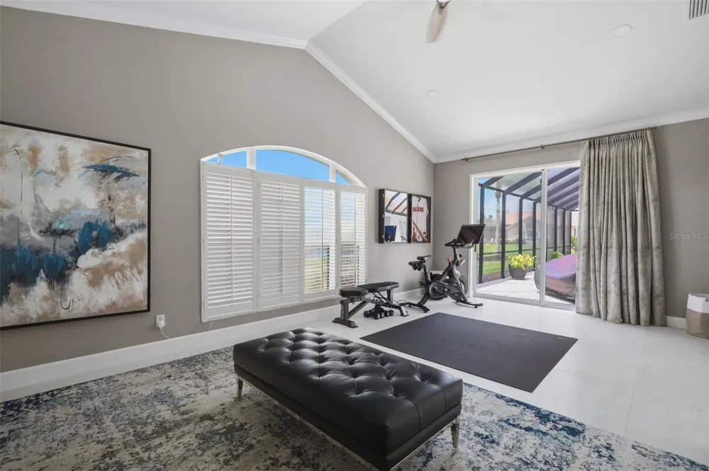 4618 AVENUE LONGCHAMPS Lutz, FL 33558