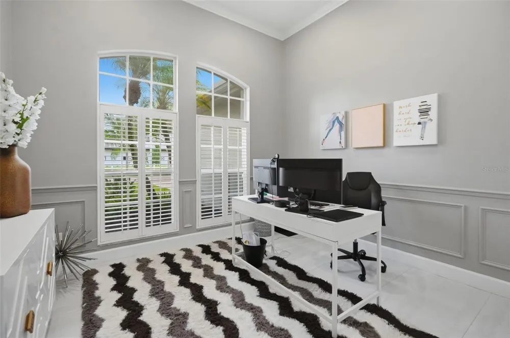 4618 AVENUE LONGCHAMPS Lutz, FL 33558