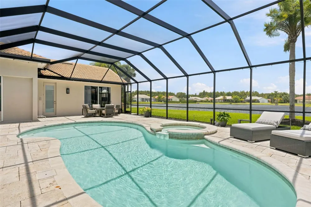 4618 AVENUE LONGCHAMPS Lutz, FL 33558