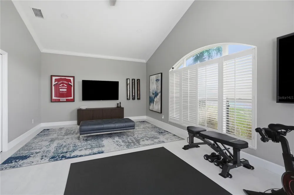 4618 AVENUE LONGCHAMPS Lutz, FL 33558