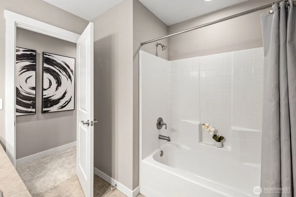 356 Vaughan Boulevard NE North Bend, WA 98045