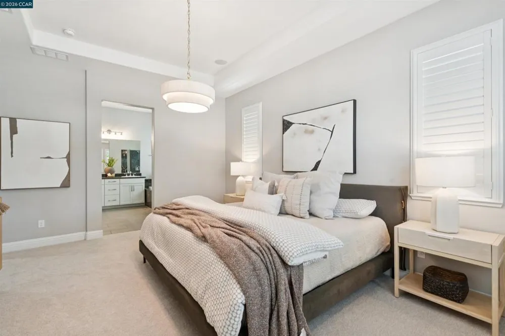 28 Wild Plum Way Orinda, CA 94563