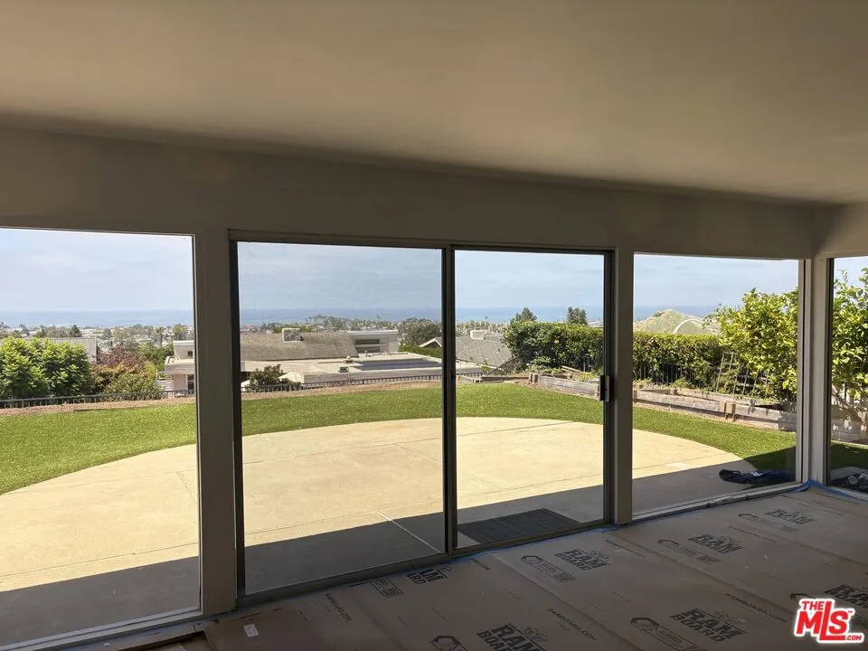 2915 Setting Sun Drive Corona del Mar, CA 92625